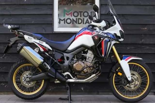 Honda CRF 1000 L Africa Twin (2016) thumbnail 1