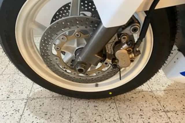 Honda VFR 400 R (1988) thumbnail 3
