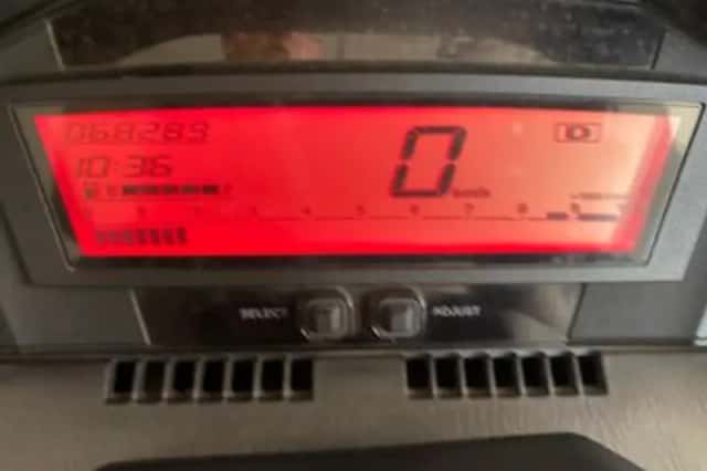 Suzuki AN 650 Burgman ABS (2012) thumbnail 6