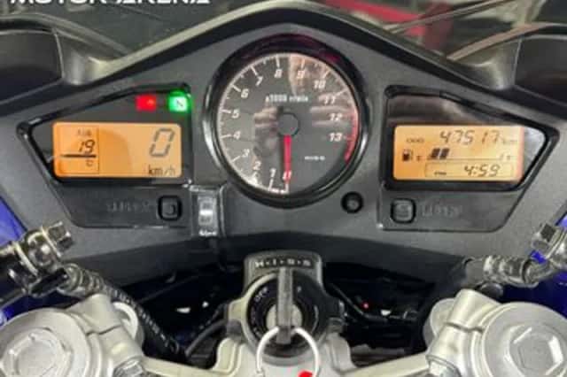 Honda VFR 800 FI VTEC (2004) thumbnail 6