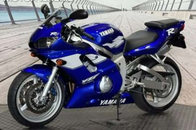 YAMAHA YZF R6 (1999) thumbnail 4