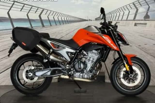 KTM 790 Duke (2018) thumbnail 3