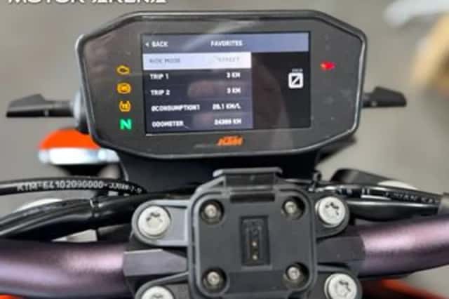 KTM 790 Duke (2018) thumbnail 6