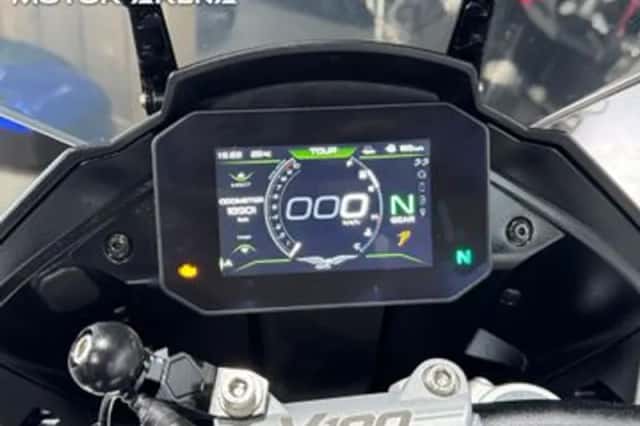 Moto Guzzi V100 Mandello (2022) thumbnail 6