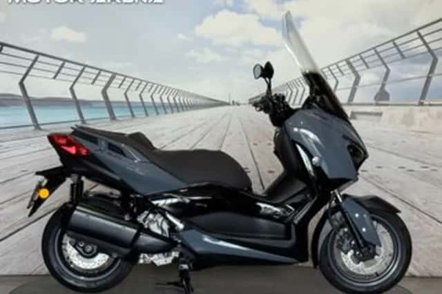 Yamaha Xmax 300 Tech MAX (2021) thumbnail 3