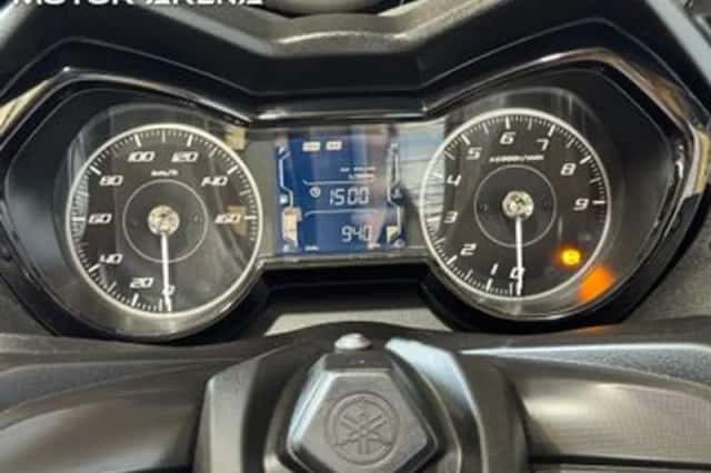Yamaha Xmax 300 Tech MAX (2021) thumbnail 5