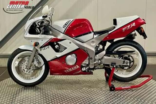 Yamaha FZR 400RR (1992) thumbnail 2