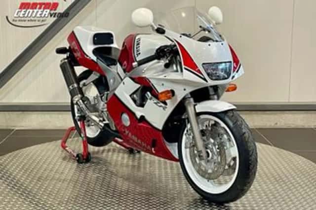 Yamaha FZR 400RR (1992) thumbnail 4