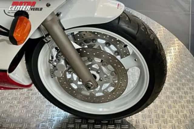 Yamaha FZR 400RR (1992) thumbnail 5