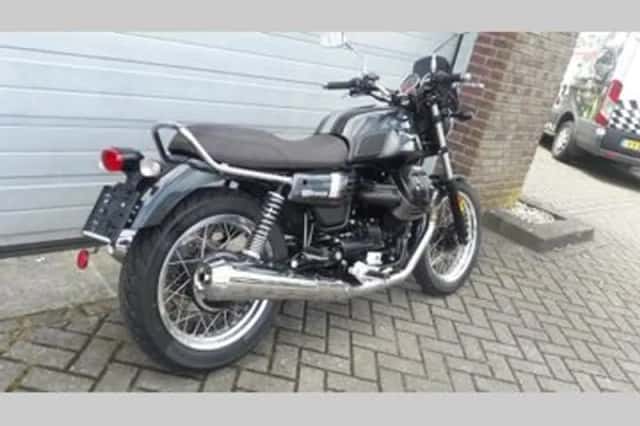Moto Guzzi V7 (2020) thumbnail 3
