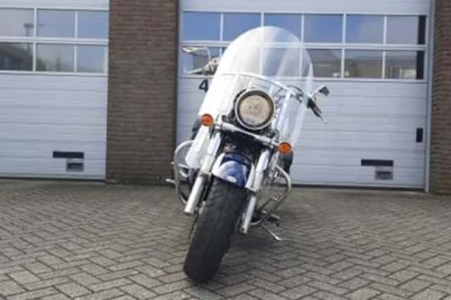 Suzuki Intruder C 1800 (2008) thumbnail 5