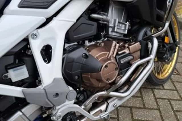 Honda Africa Twin (2022) thumbnail 4