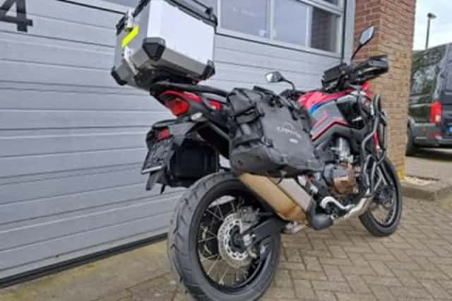 Honda Africa Twin (2022) thumbnail 3