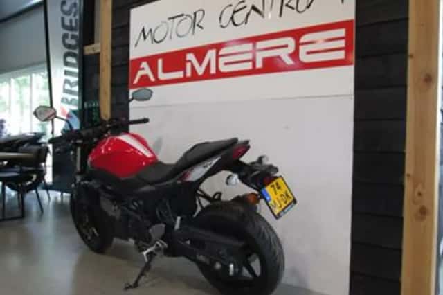 Suzuki SV650 (2017) thumbnail 3