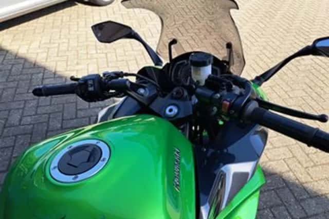 Kawasaki Z1000 (2017) thumbnail 6