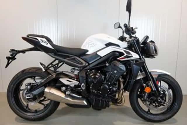 Triumph Street Triple R (2025) thumbnail 1