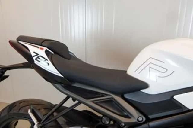 Triumph Street Triple R (2025) thumbnail 5