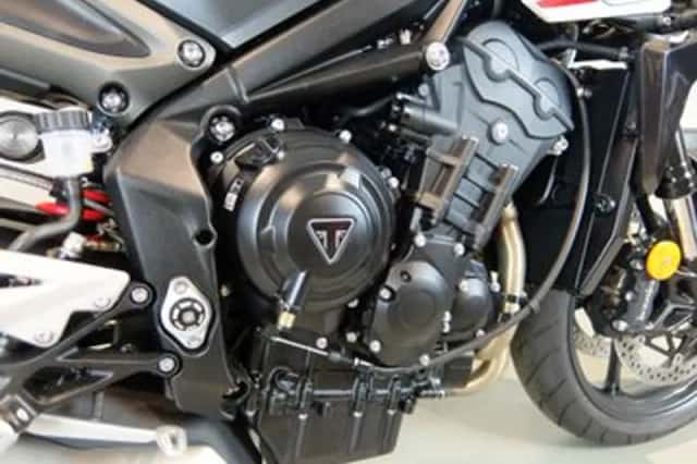Triumph Street Triple R (2025) thumbnail 6