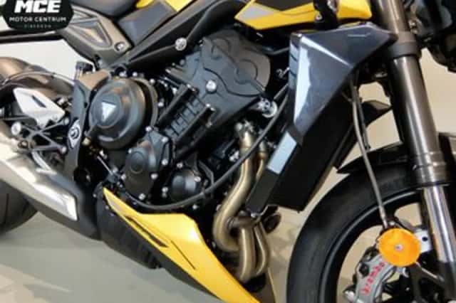 Triumph Street Triple RS (2026) thumbnail 6