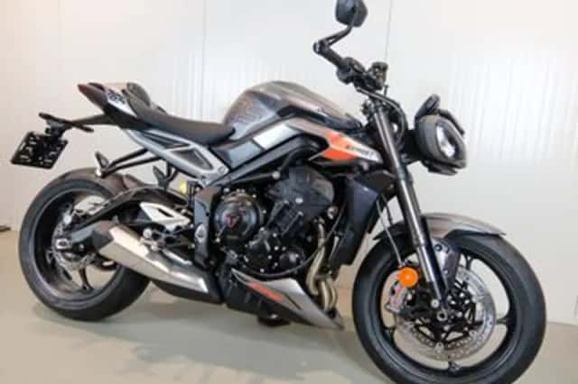Triumph Street Triple RS (2025) thumbnail 3