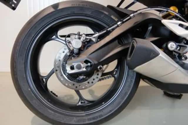 Triumph Street Triple RS (2025) thumbnail 4