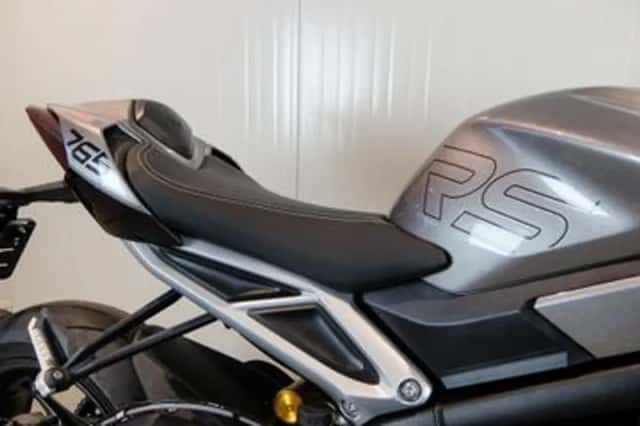 Triumph Street Triple RS (2025) thumbnail 6