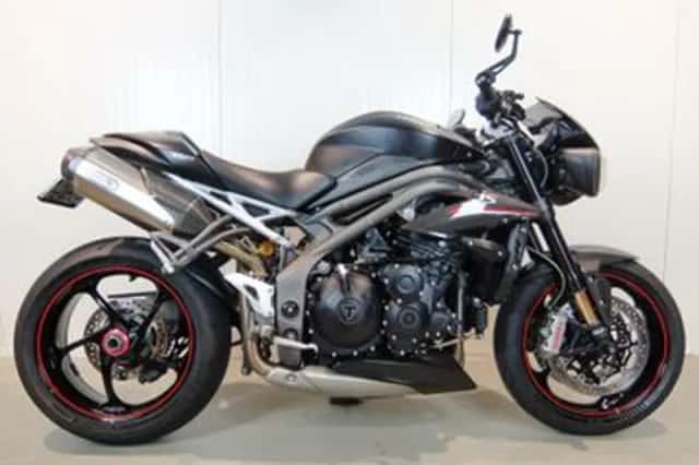 Triumph Speed Triple RS (2019) thumbnail 1
