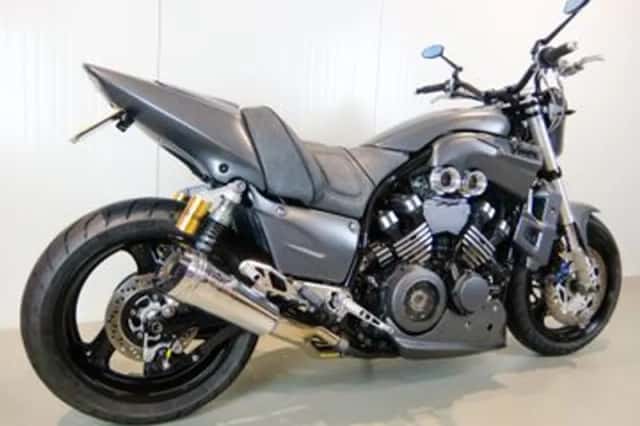 Yamaha Vmax (1997) thumbnail 2