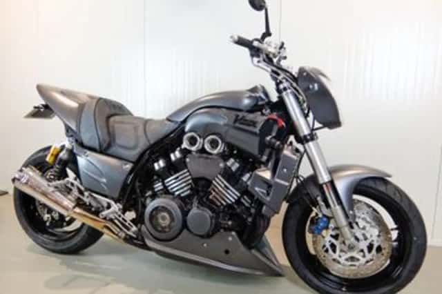 Yamaha Vmax (1997) thumbnail 3