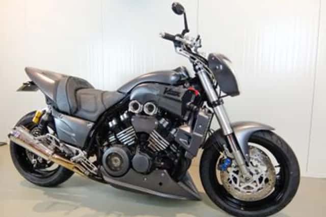 Yamaha Vmax (1997) thumbnail 4