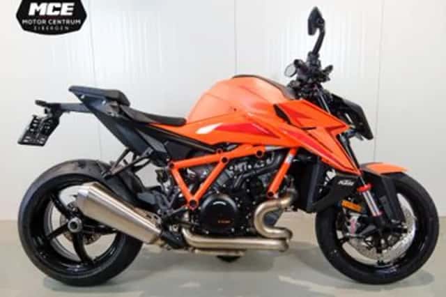 KTM Super Duke 1390 (2025) thumbnail 1