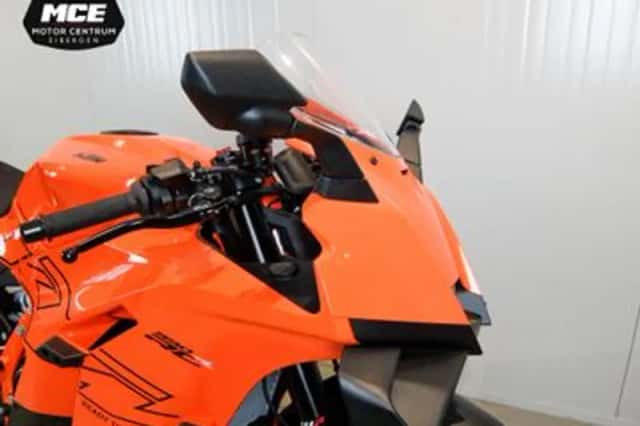 KTM 990 RC R (2025) thumbnail 4