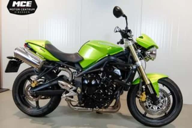Triumph Street Triple (2009) thumbnail 3