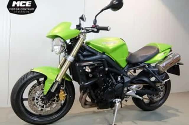 Triumph Street Triple (2009) thumbnail 4