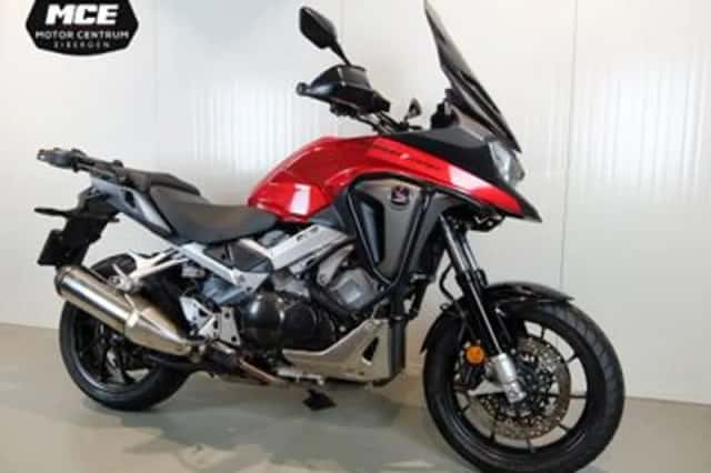 Honda VFR800 (2015) thumbnail 4