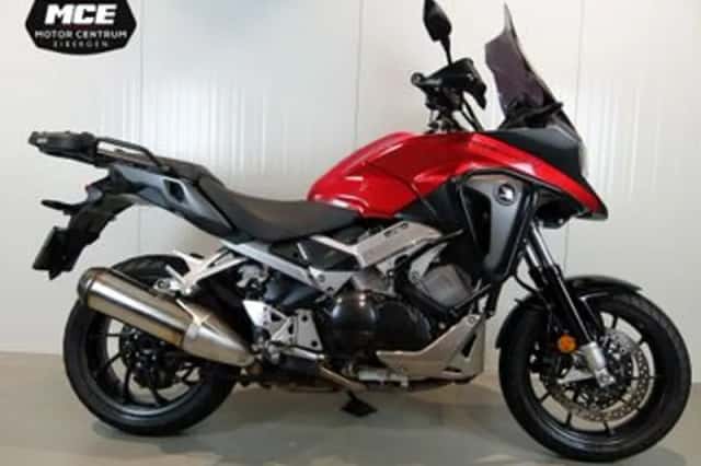 Honda VFR800 (2015) thumbnail 6