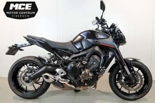Yamaha MT-09 (2018) thumbnail 1