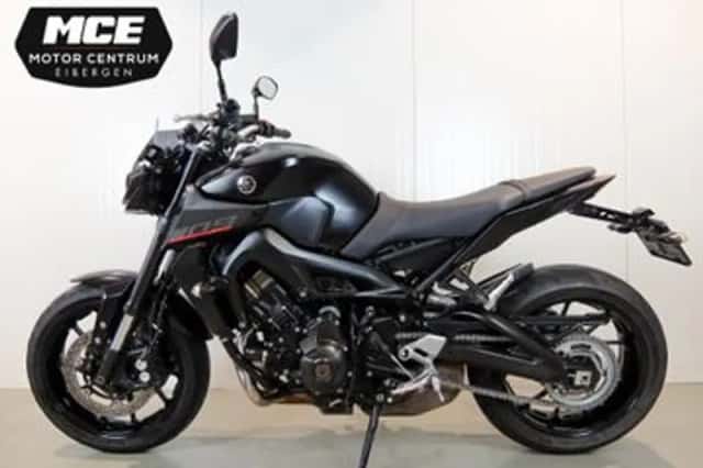 Yamaha MT-09 (2018) thumbnail 2