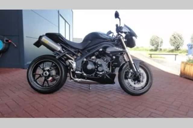 Triumph Speed Triple (2014) thumbnail 2