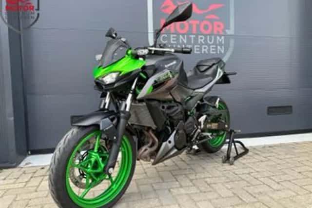 Kawasaki Z 500 (2024) thumbnail 2