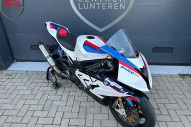 BMW S 1000 RR (2016) thumbnail 4