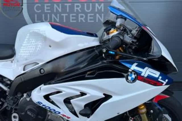 BMW S 1000 RR (2016) thumbnail 6