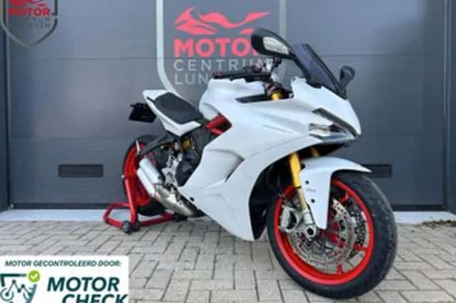 Ducati Supersport (2017) thumbnail 1