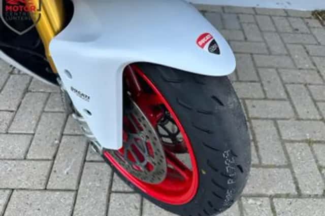 Ducati Supersport (2017) thumbnail 5