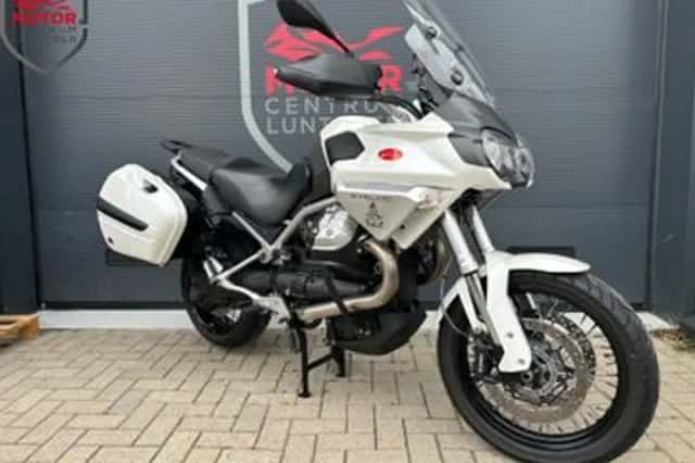 Moto Guzzi 1200 Stelvio Dakar (2010) thumbnail 1
