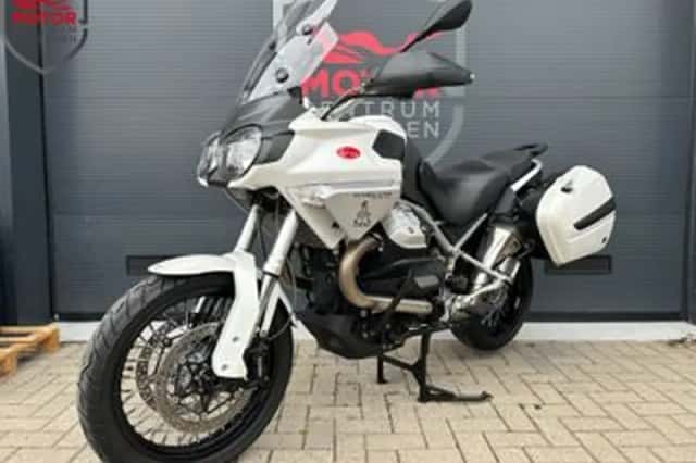 Moto Guzzi 1200 Stelvio Dakar (2010) thumbnail 2