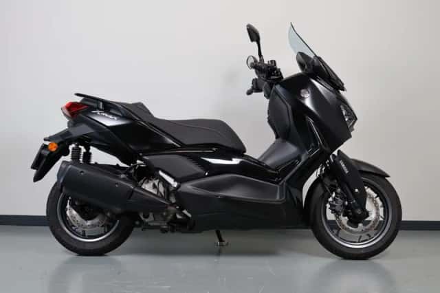 Yamaha Xmax 300 Tech MAX (2023) thumbnail 2