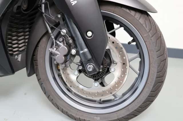 Yamaha Xmax 300 Tech MAX (2023) thumbnail 3
