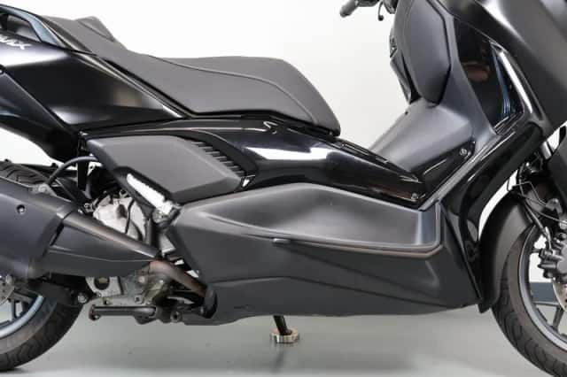 Yamaha Xmax 300 Tech MAX (2023) thumbnail 4