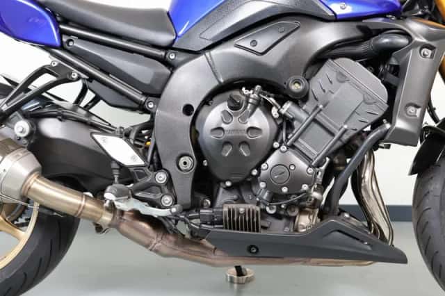 Yamaha FZ8 (2012) thumbnail 4
